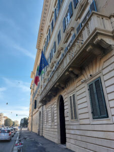 Cessione crediti in blocco insufficiente Gazzetta Ufficiale per provare titolarità - Tribunale Livorno, 2024