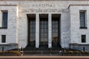 La nullità delle fideiussioni omnibus per violazione della normativa antitrust analisi della recente sentenza del Tribunale di Milano
