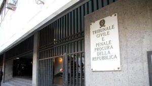 Cessione multipla di crediti bancari la pubblicazione in G.U. non basta se manca la prova della prima cessione - Tribunale di Taranto 2024